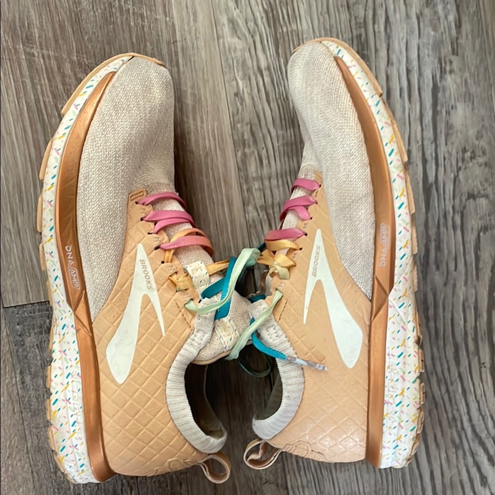 Brooks Cream and Pink Sneakers - Picture 1 of 4
